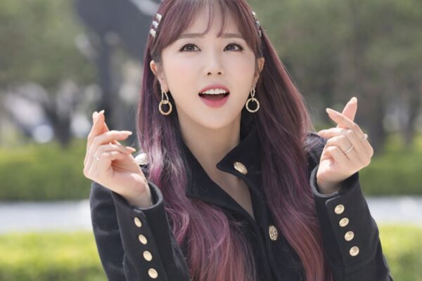 Hong Jin-young dan Perjalanan Kariernya di Industri Musik Korea