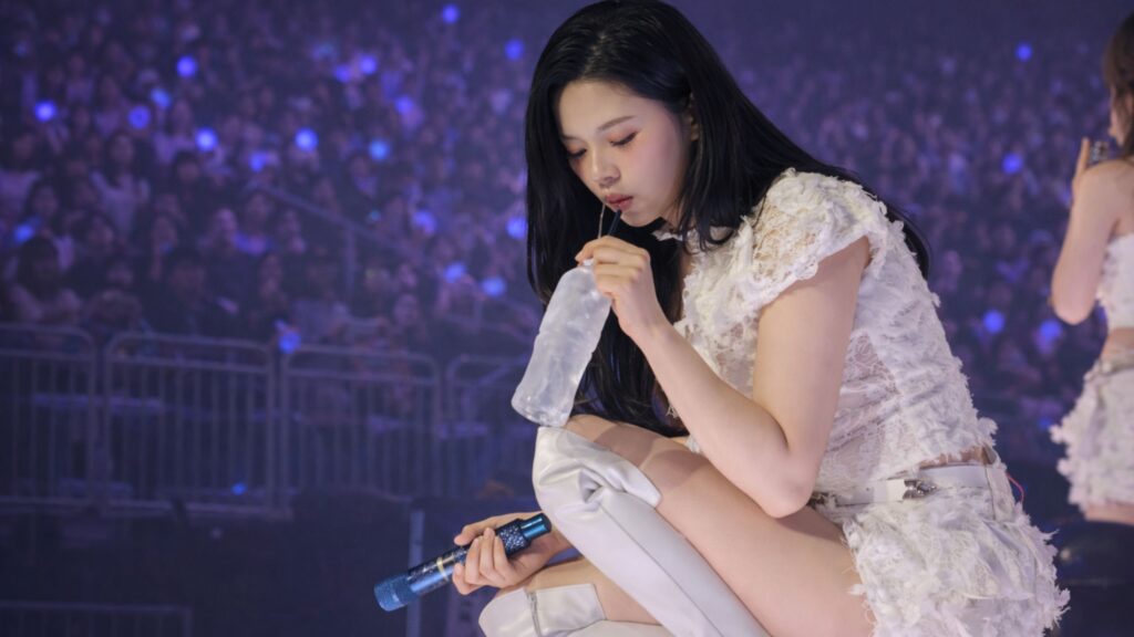 Kemunculan Terbaru Han Seungyeon yang Langsung Menarik Perhatian