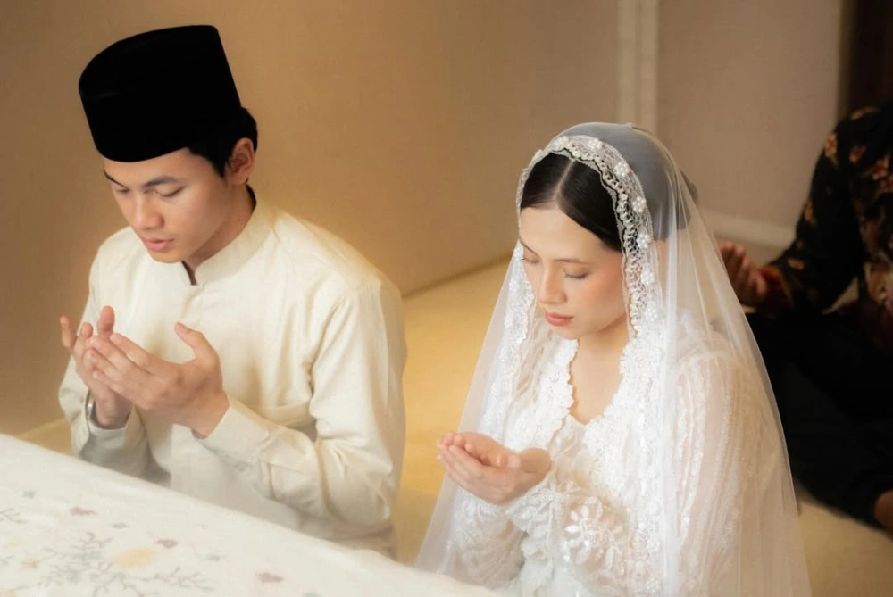 Kisah yang Menarik Perhatian Publik